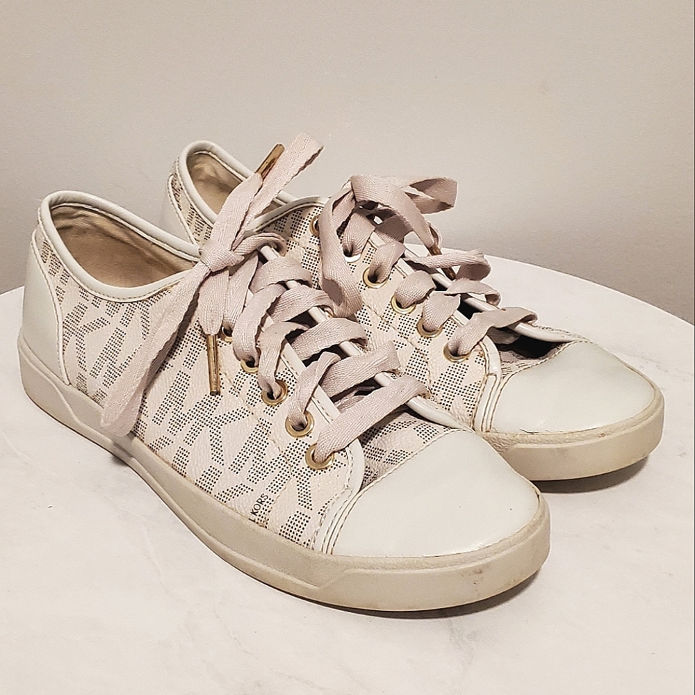 Michael Kors MK City Signature Sneaker in Vanilla Size 6.5